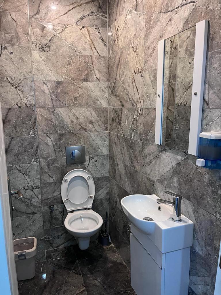 Yakamoz Apart Otel Antalya Exterior photo